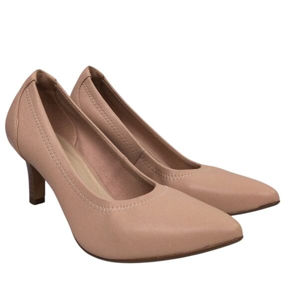 Collection by Clarks Vegan Leather Blush Pointed Toe Stacked Heel Pump 7.5M - Picture 1 of 13